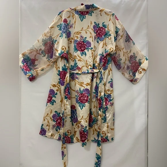 ❌SOLD❌Vintage cream floral print robe with matching belt - Picture 2 of 4